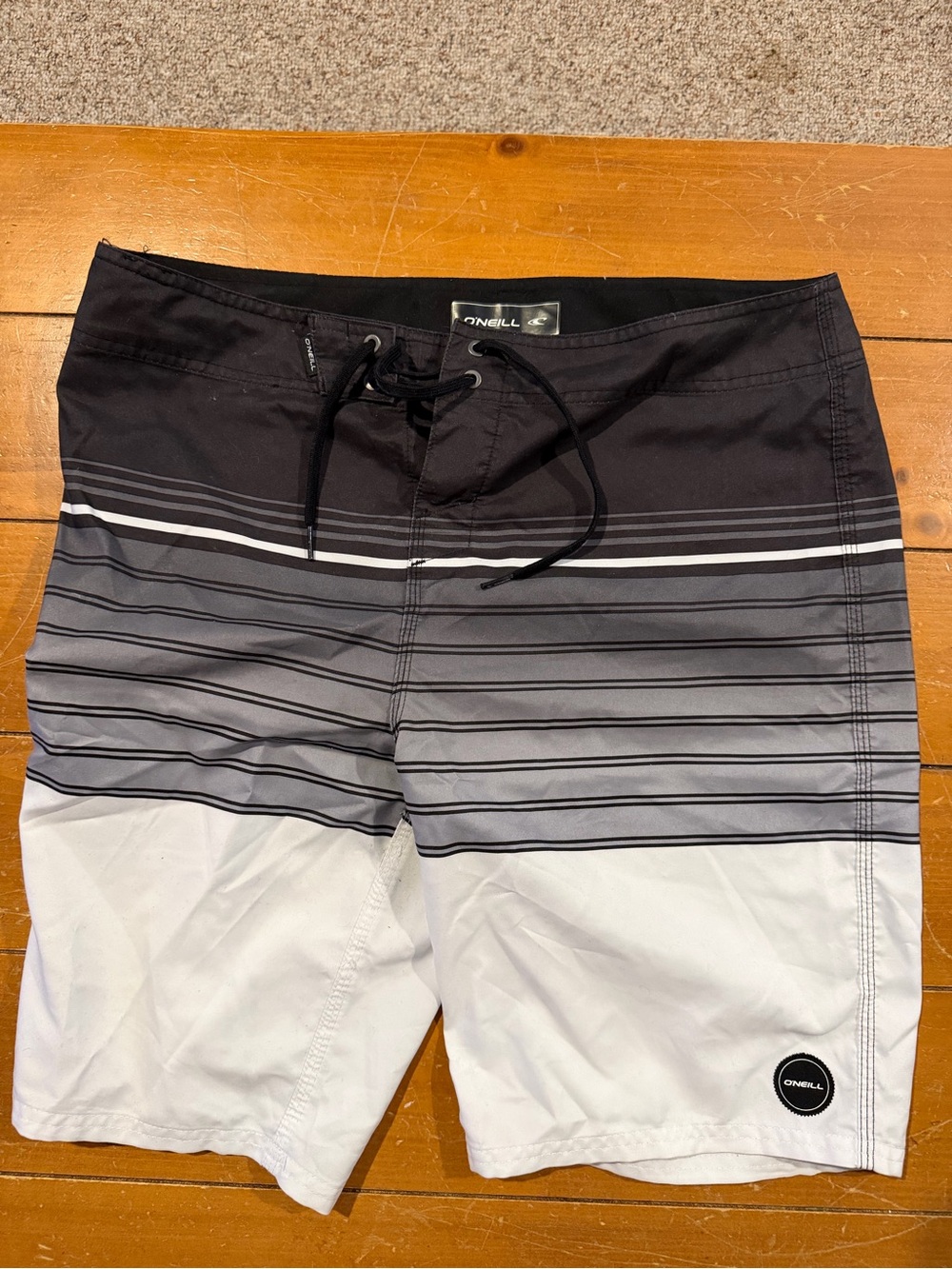 O'Neill Men's Black, Gray & White Gradient Stripe Board Shorts